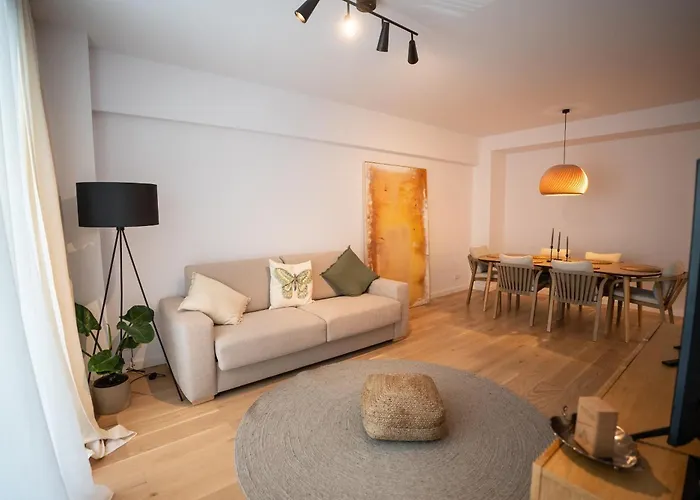 The Level Sanctuary: Free Parking & Netflix