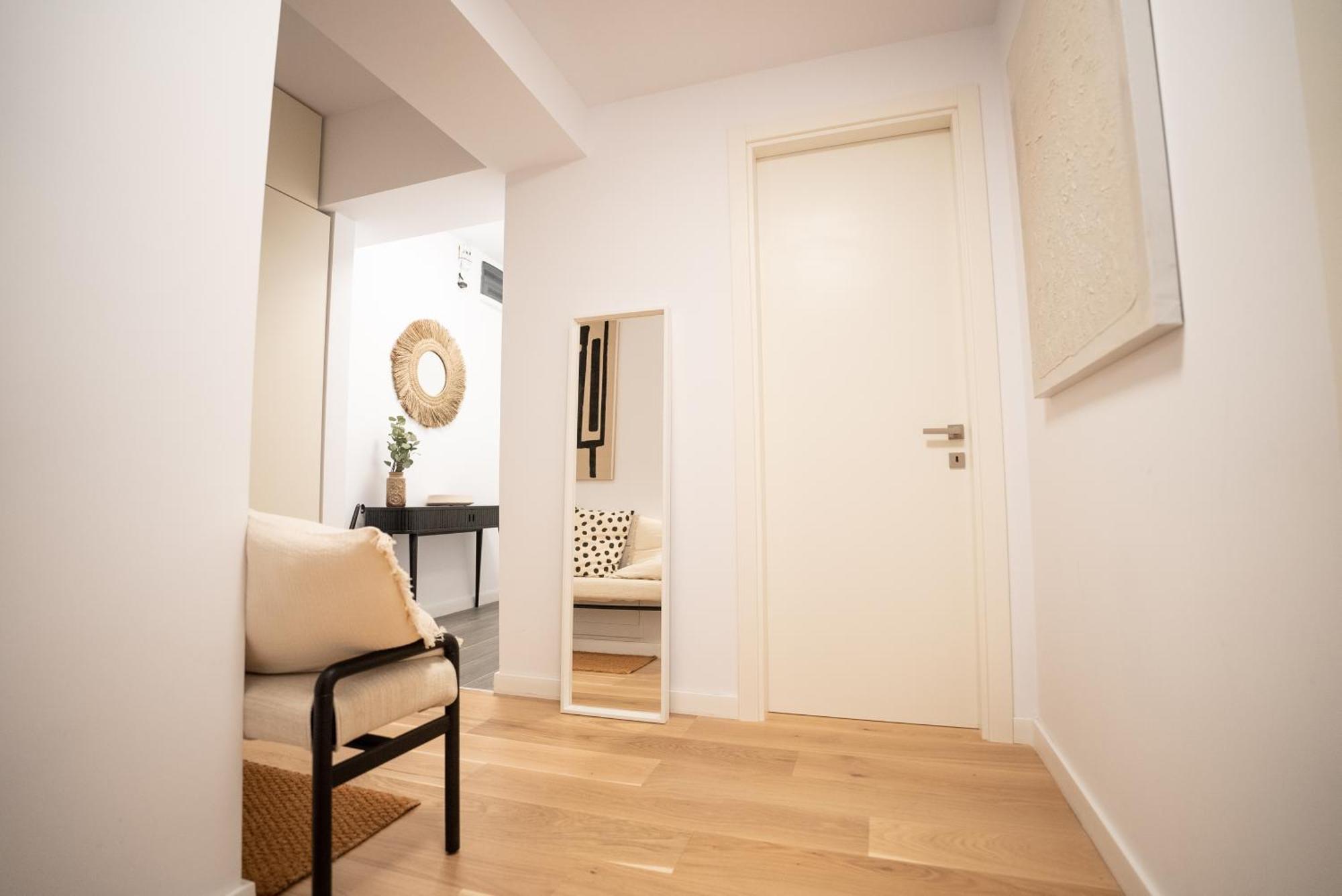 The Level Sanctuary: Free Parking & Netflix דירה