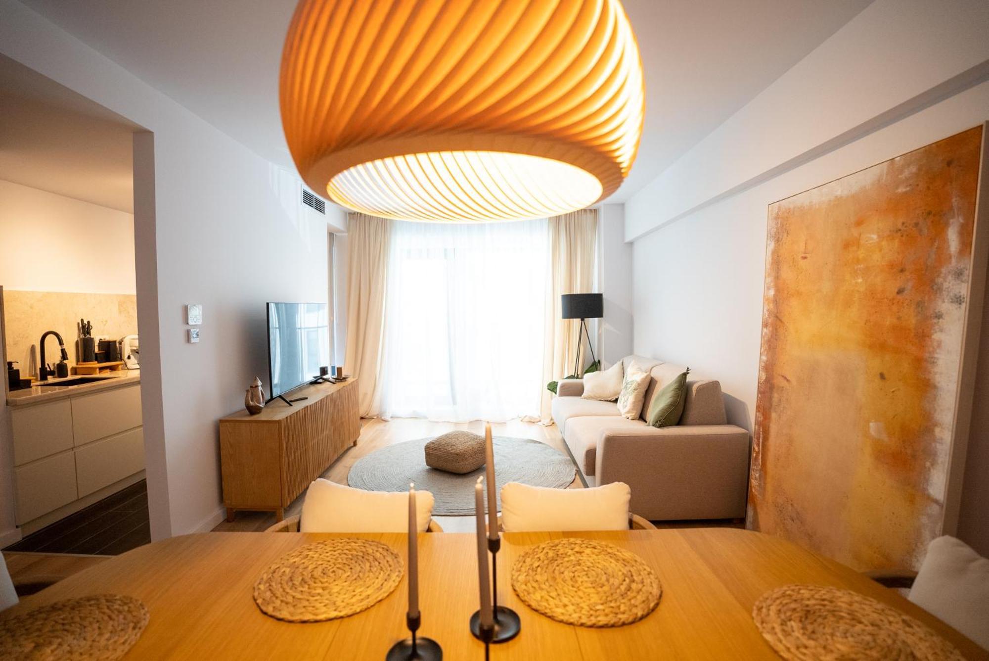 The Level Sanctuary: Free Parking & Netflix Apartament Bucureşti