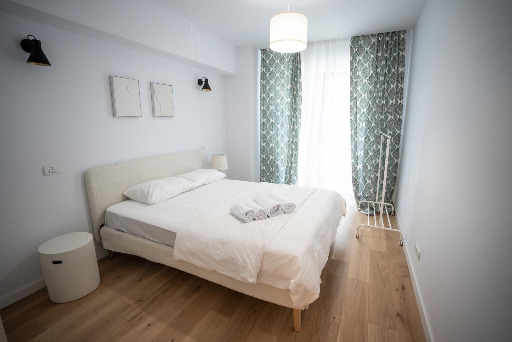 The Level Sanctuary: Free Parking & Netflix